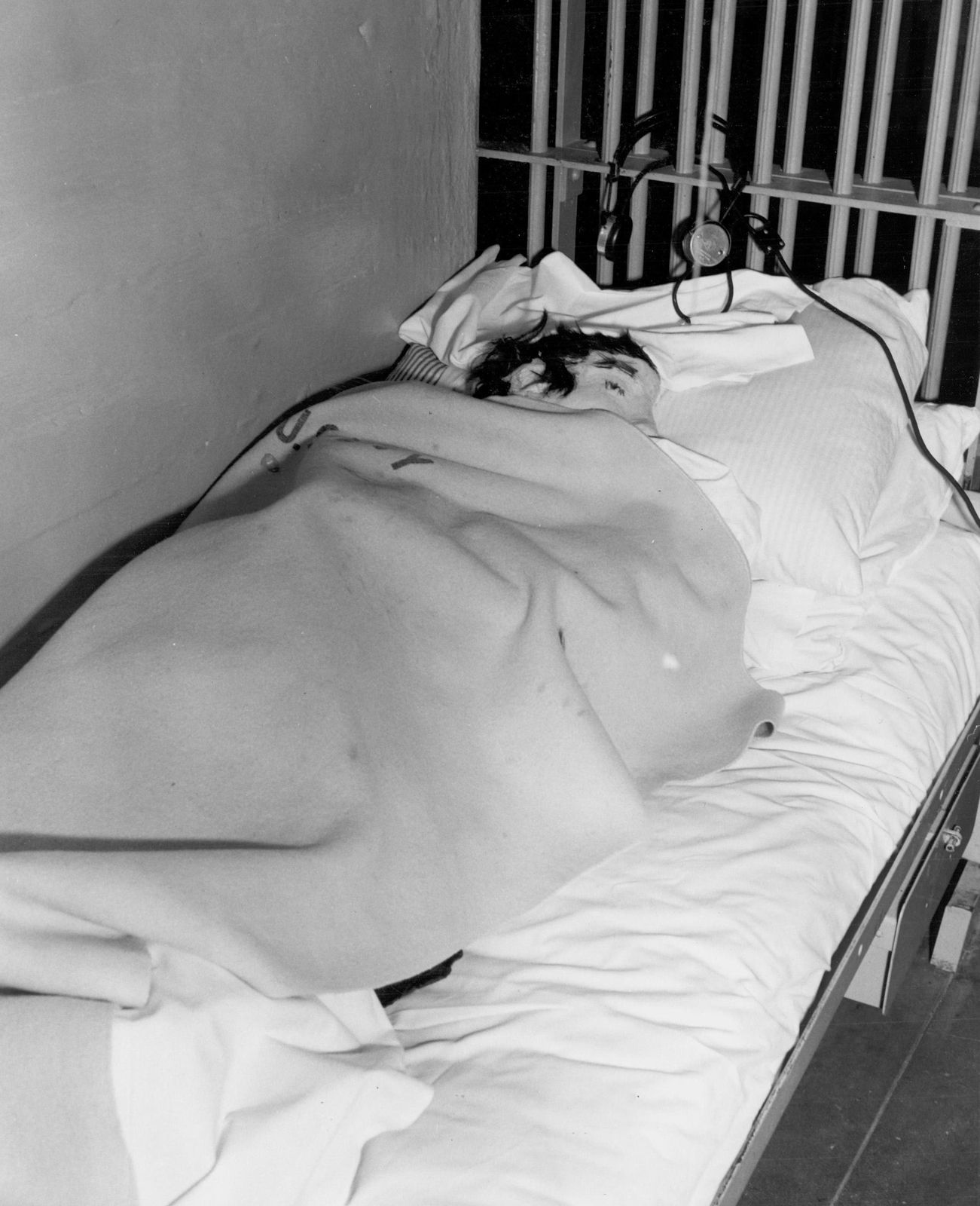 Alcatraz escape of June 1962 | Explained, Successful, Planning, Escapees, & Facts | Britannica